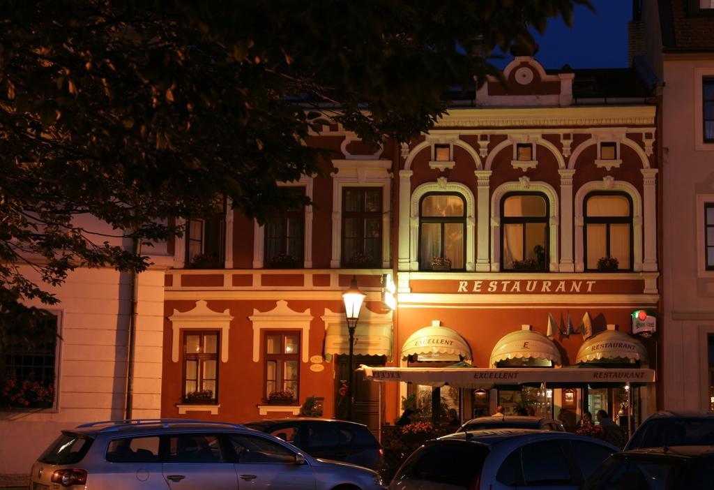 Hotel Excellent Kromeriz Luaran gambar