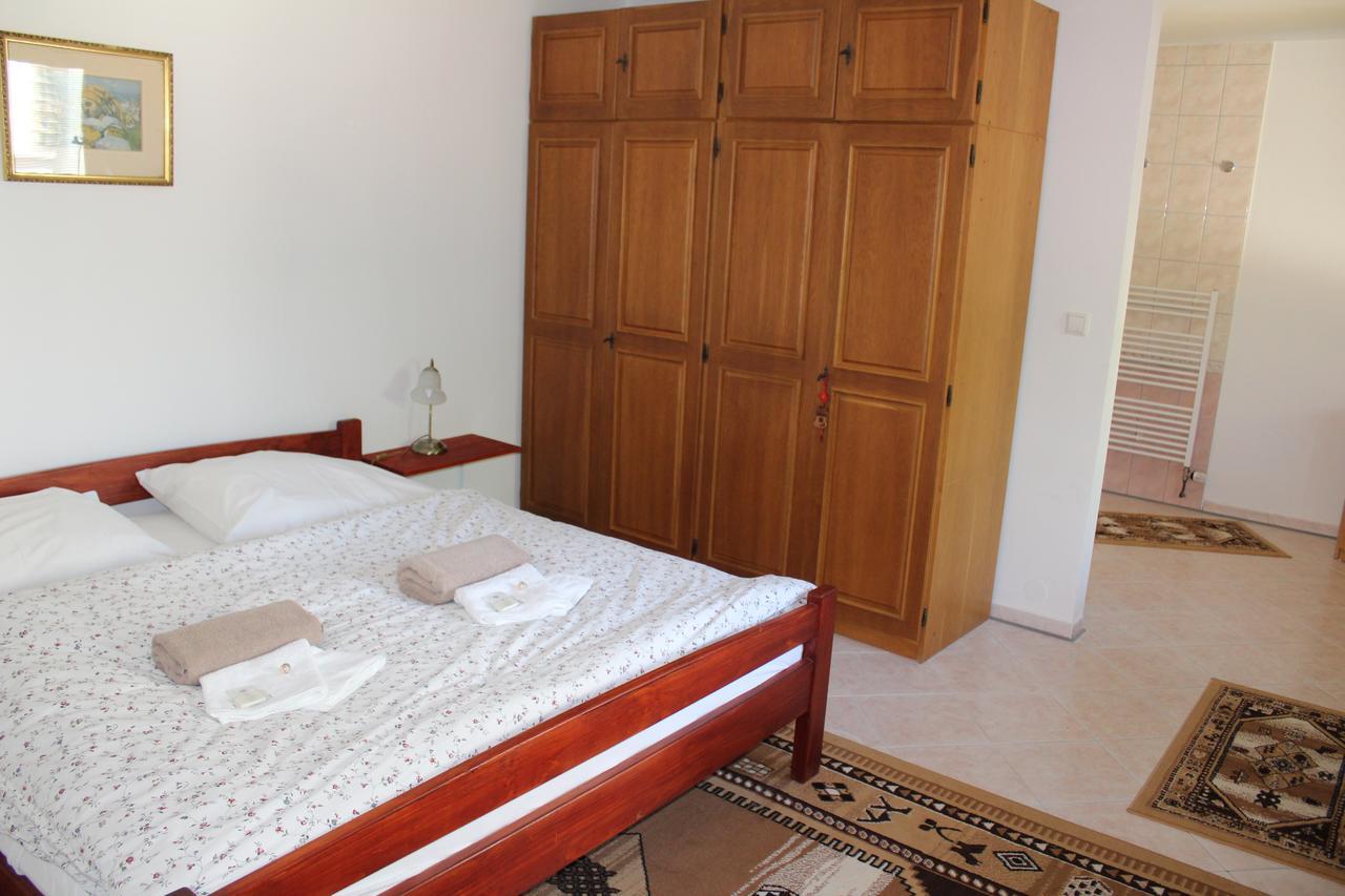 Hotel Excellent Kromeriz Luaran gambar