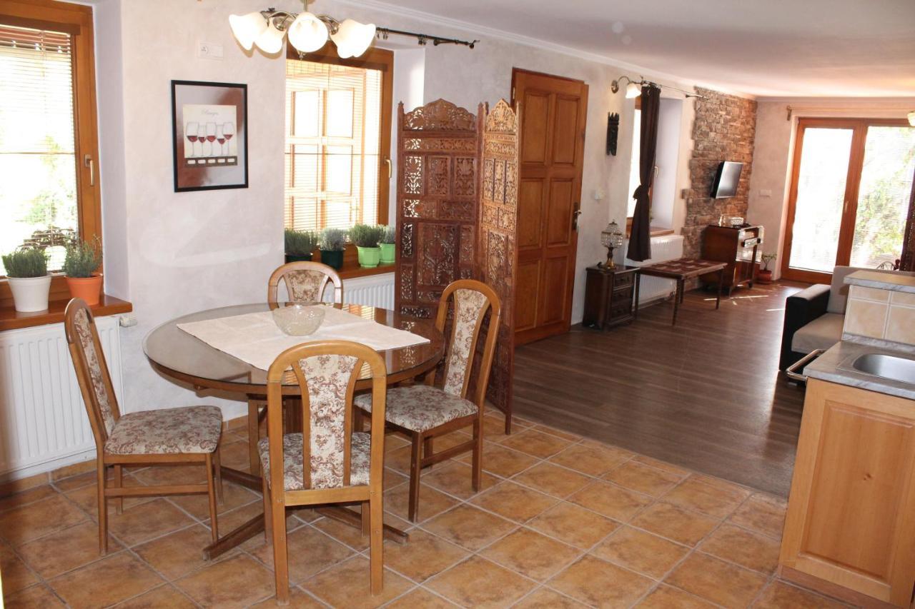 Hotel Excellent Kromeriz Luaran gambar